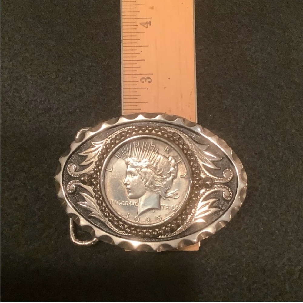 1925 Peace Dollar on white metal belt buckle bezel mount - Picture 2 of 10